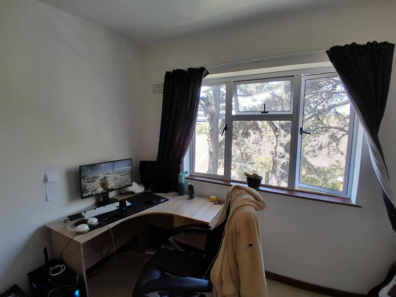 To Let 2 Bedroom Property for Rent in Claremont Western Cape